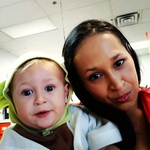 Meet your Posher, Felicia